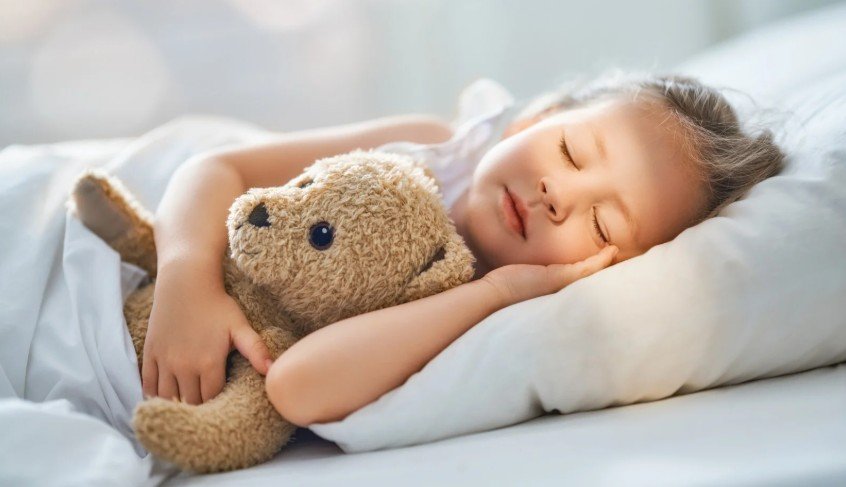 When to Transition from Toddler Bed to Twin Bed