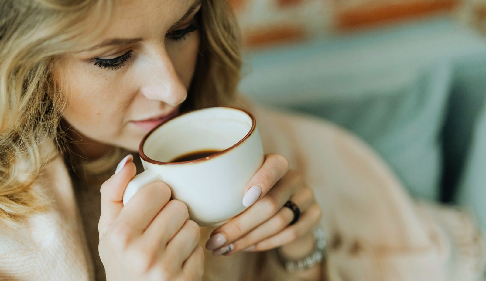 Can You Drink Coffee While Breastfeeding